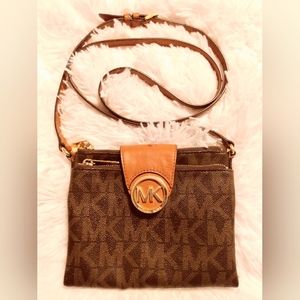Michael Kors Jet Set Fulton Crossbody Bag 💖